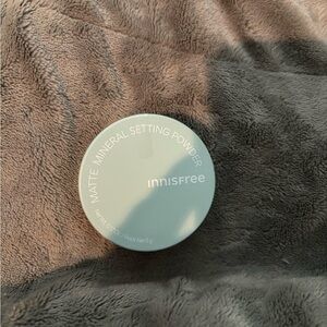 Innisfree Matte Mineral Setting Powder